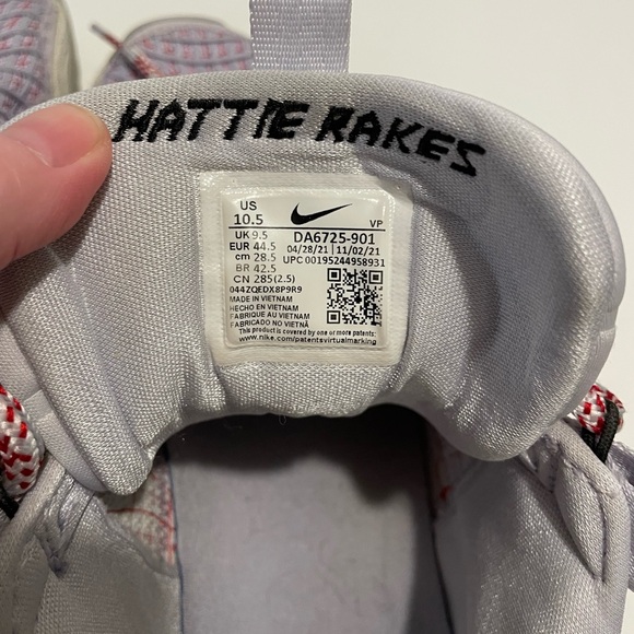 Nike Brand Cosmic Unity Multicolor Purple Violet Haze Black Men's size 10.5 - Picture 2 of 7